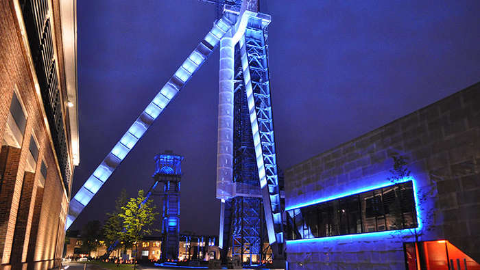 Philips alumbra C-Mine transformándola en un monumento sobresaliente