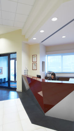Atmósfera acogedora en la recepción del Grupo AB (Italia)