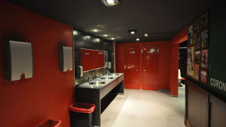  Philips Lighting ilumina la zona de baños de O'Learys
